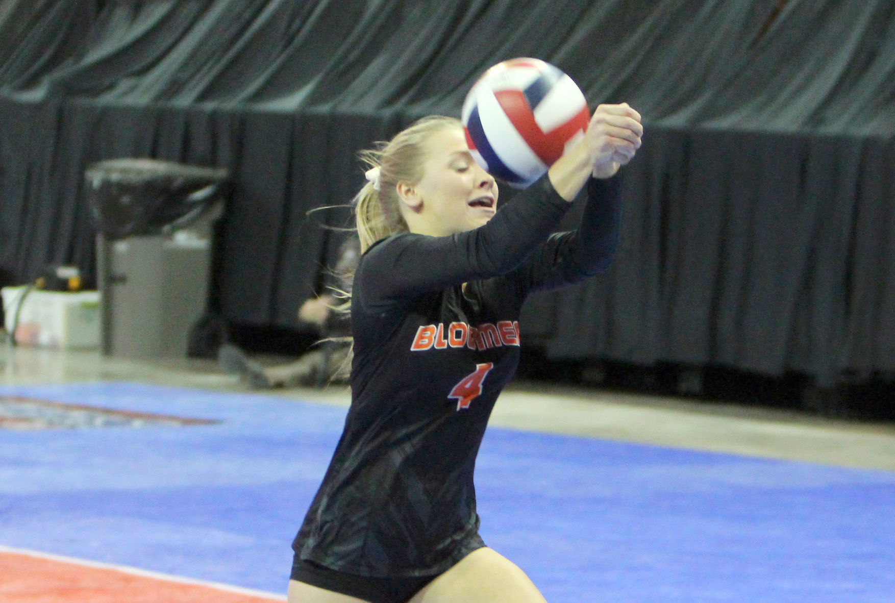 Bloomer volleyball vs McFarland 11-8-19
